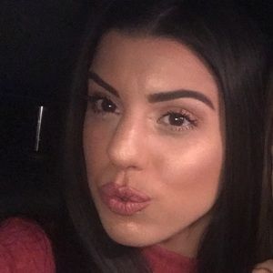 Meet your Posher, Victoria